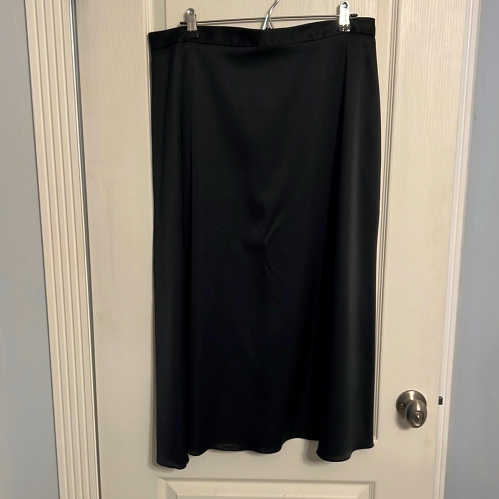 Black T-length skirt